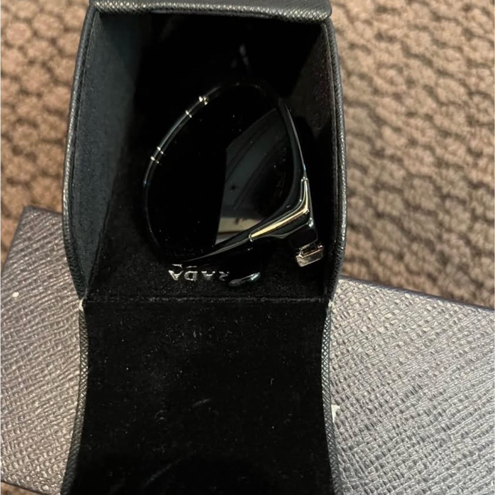 Prada Elegant Black Sunglasses for Women Style SPR 010 - Picture 7 of 8